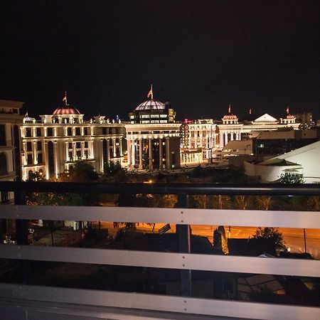 Opera House Hotel Skopje Bagian luar foto