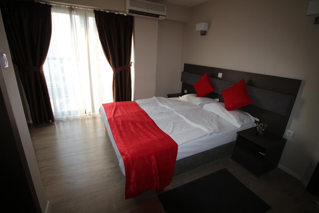 Opera House Hotel Skopje Bagian luar foto